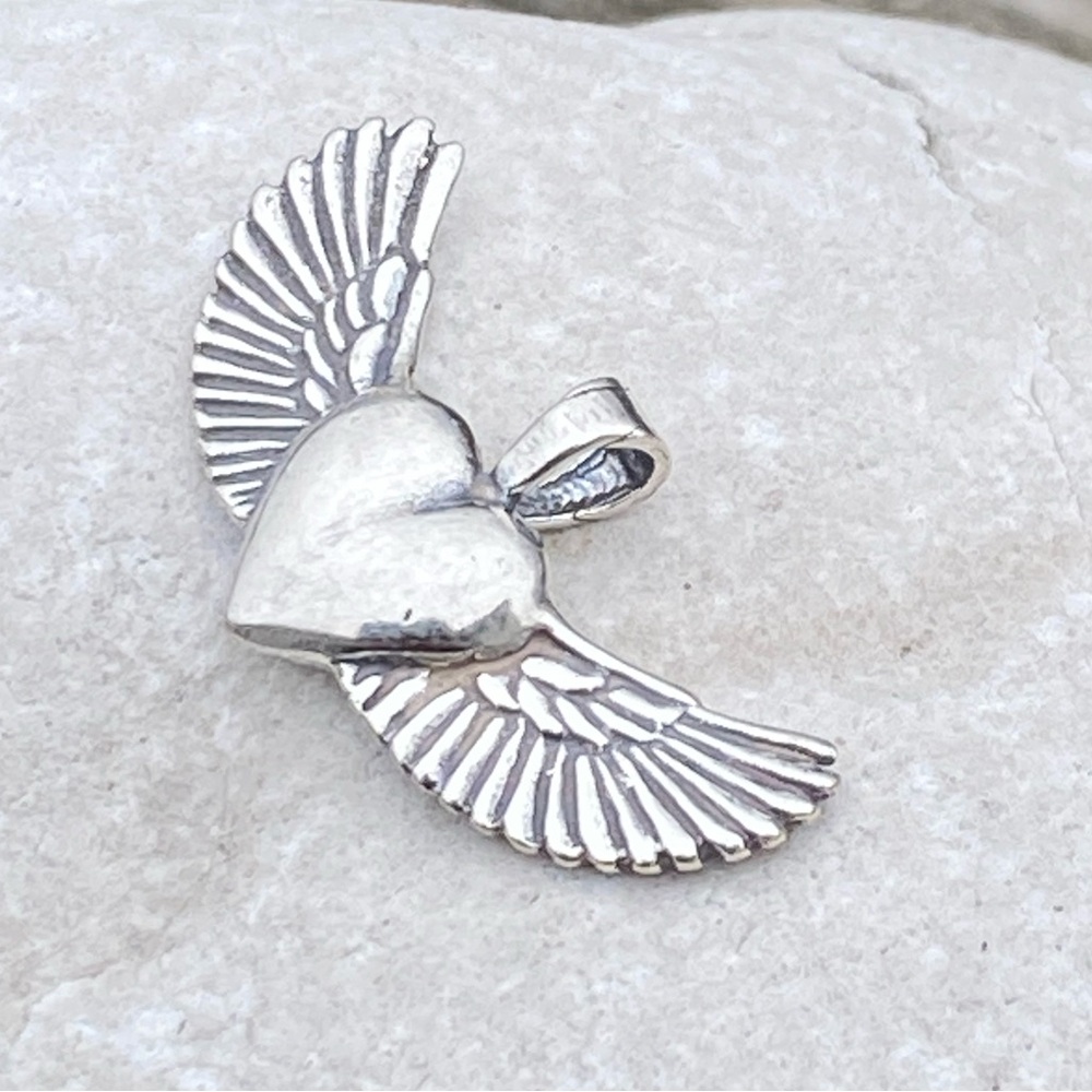 Winged Heart Pendant .925 Sterling Silver made in USA Doorway to the Soul - Picture 8 of 13
